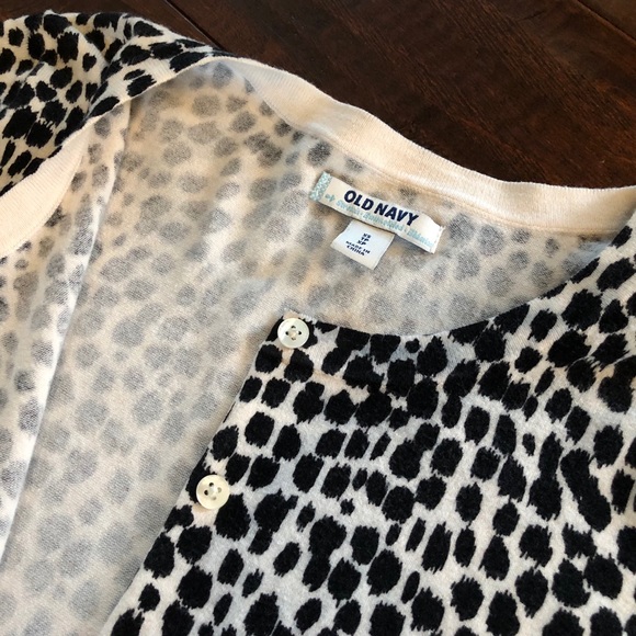 Old Navy Black and white cardigan - Picture 4 of 5